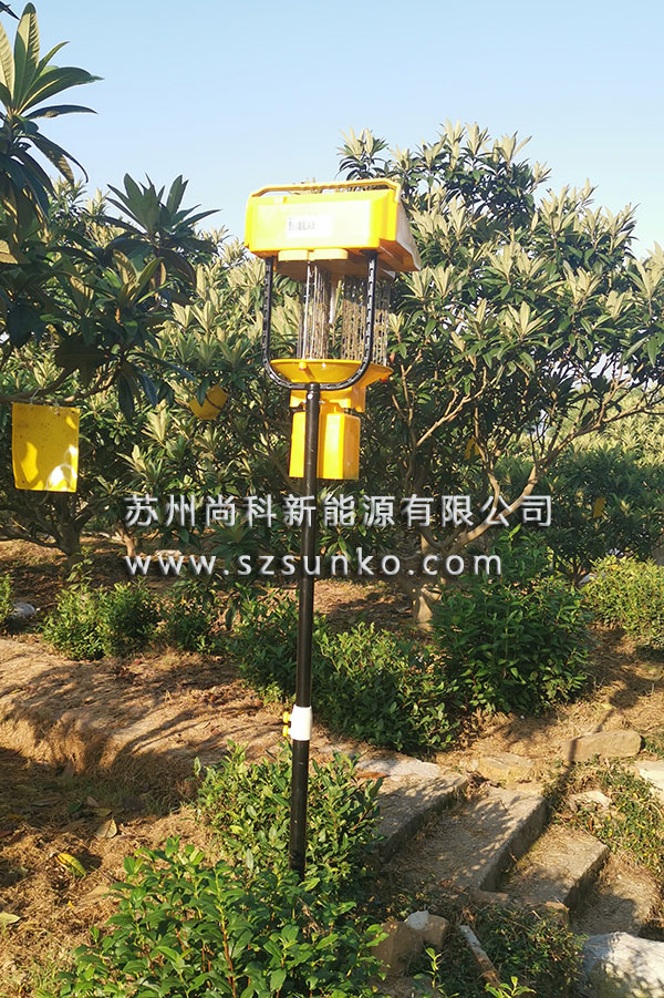 江蘇蘇州太陽(yáng)能殺蟲(chóng)燈黃板使用效果